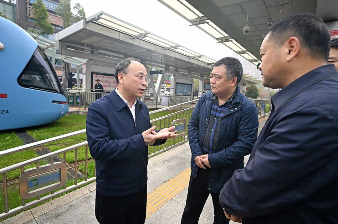 鲁宇清检查清明安全生产和轨道交通运行工作,确保全区