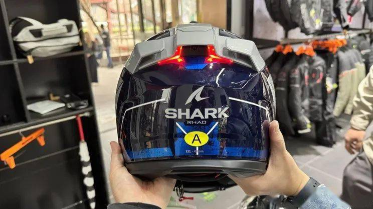 进口头盔不足千元?shark 四款头盔上市发布!_搜狐汽车_搜狐网