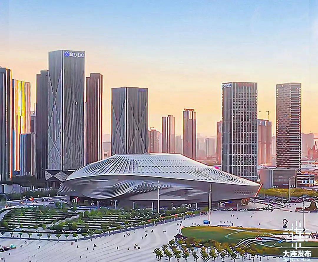 资料图东港音乐喷泉广场东港音乐喷泉广场是东港商务区的标志性