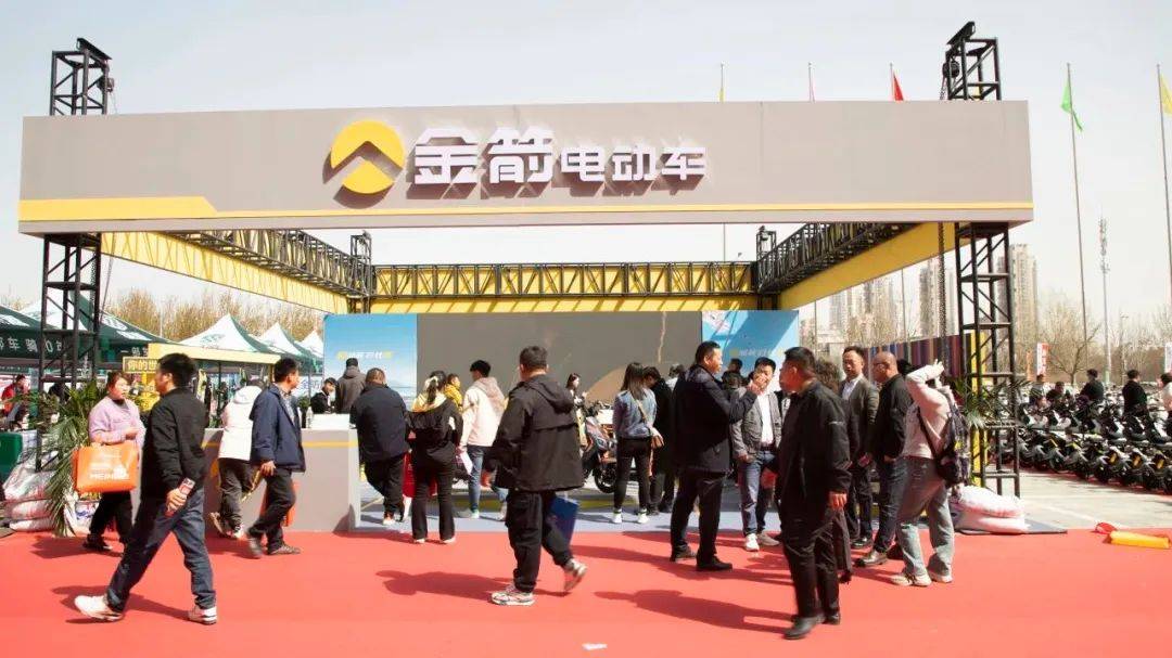 日报:低速四轮车销量下滑;踏板车竞争残酷;金箭,绿源,小刀,赛克,邦德