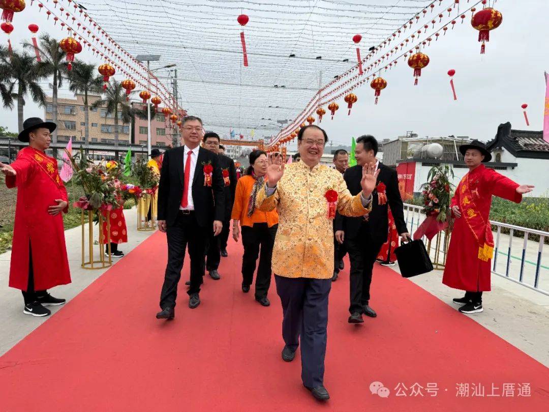 吴镇明再出手五百万元