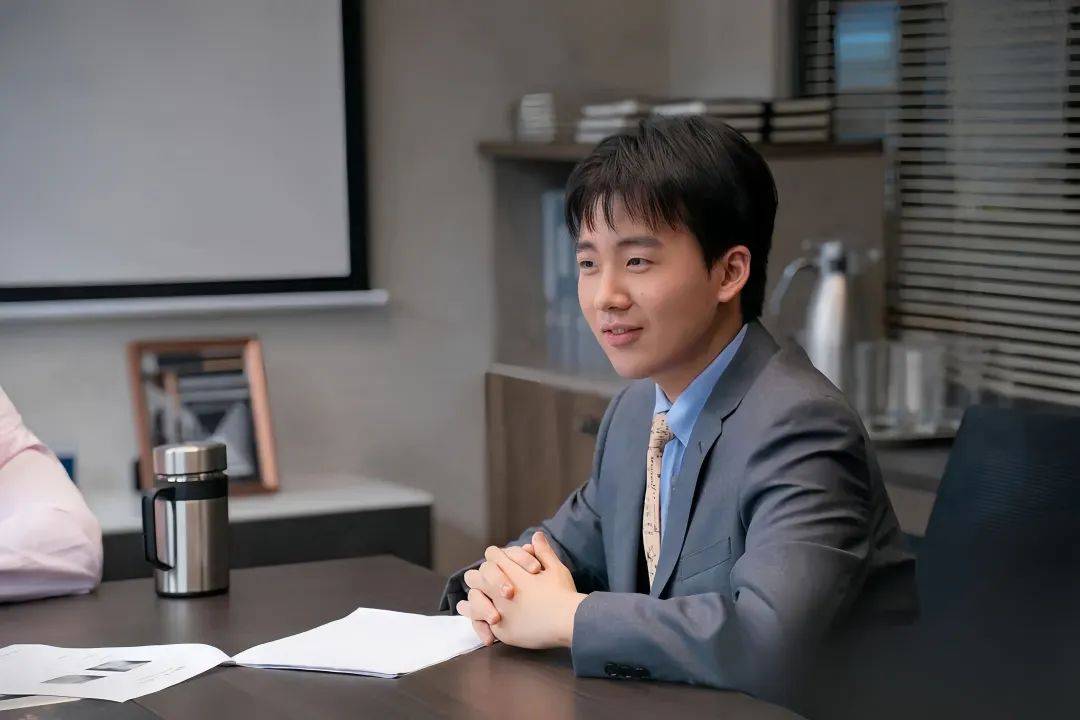 把学历改成高中老板们抢着要我