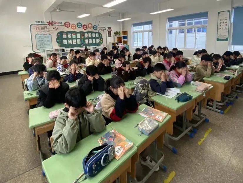 锦屏中心小学为科学做好青少年近视防控,培养孩子们良好的生活,学习