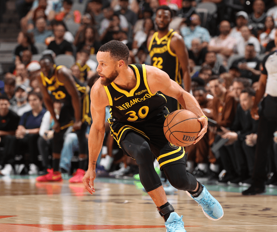 追梦9中8轰21 11 6 6断1帽 制胜2板引客场嘘声_勇士_篮板_比赛