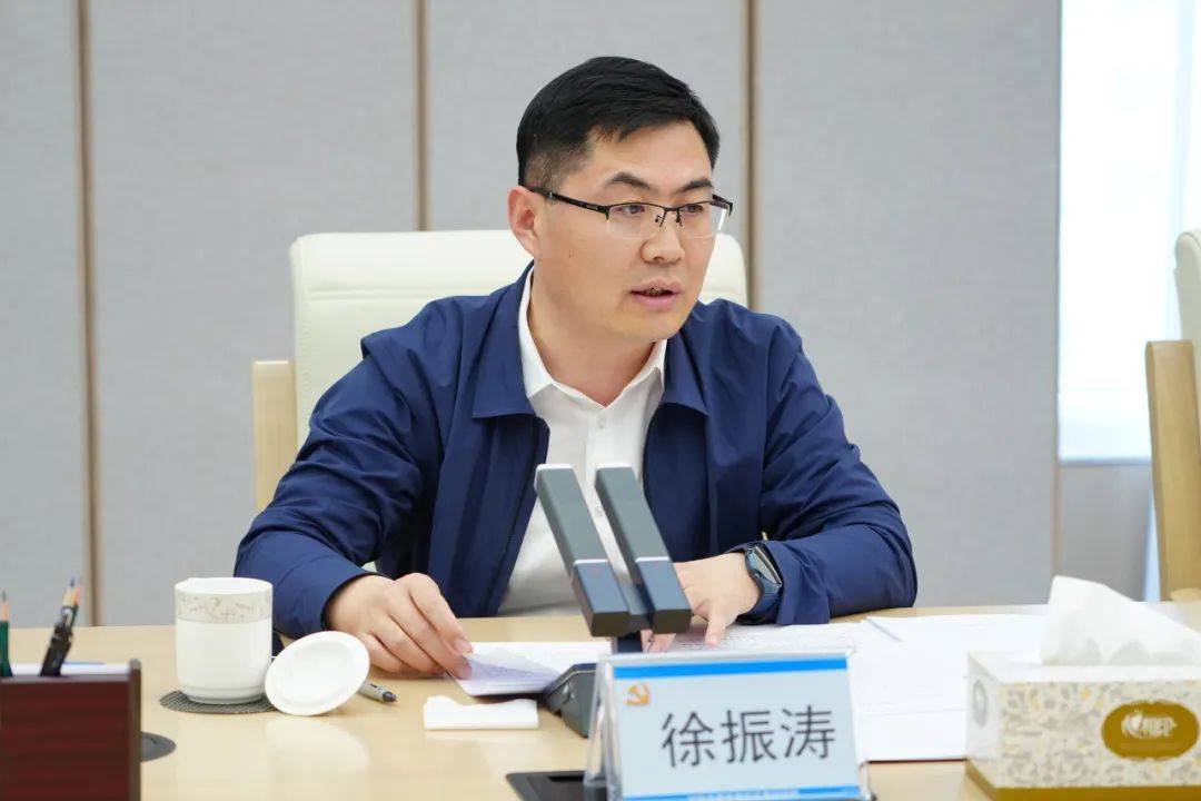 信息高质量发展,出席并讲话,区委常委,副区长徐振涛和信息员参加会议