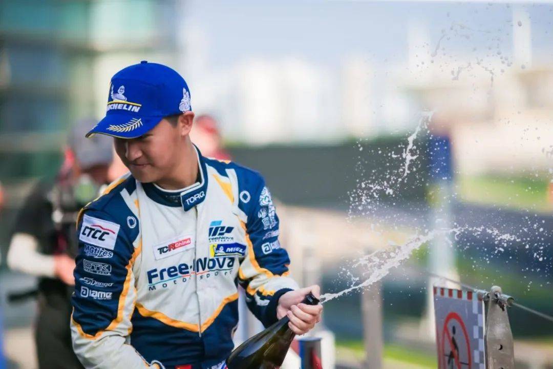 你距离职业车手有多远