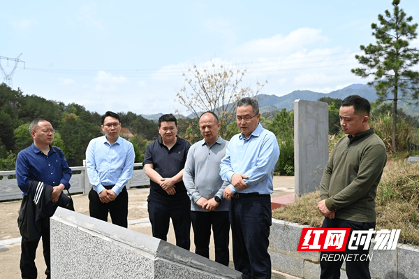 湘中幼儿师范高等专科学校负责人带队到新邵调研李芬烈士纪念设施保护