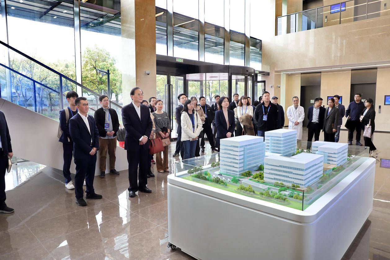 向“新”而行,百家行业协会走进上海嘉定新城_合作_产业_发展