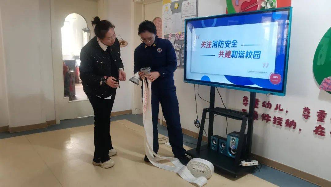 市莱州消防走进莱州市中华武校,城港路中心小学,扬务沟学校,三元中学