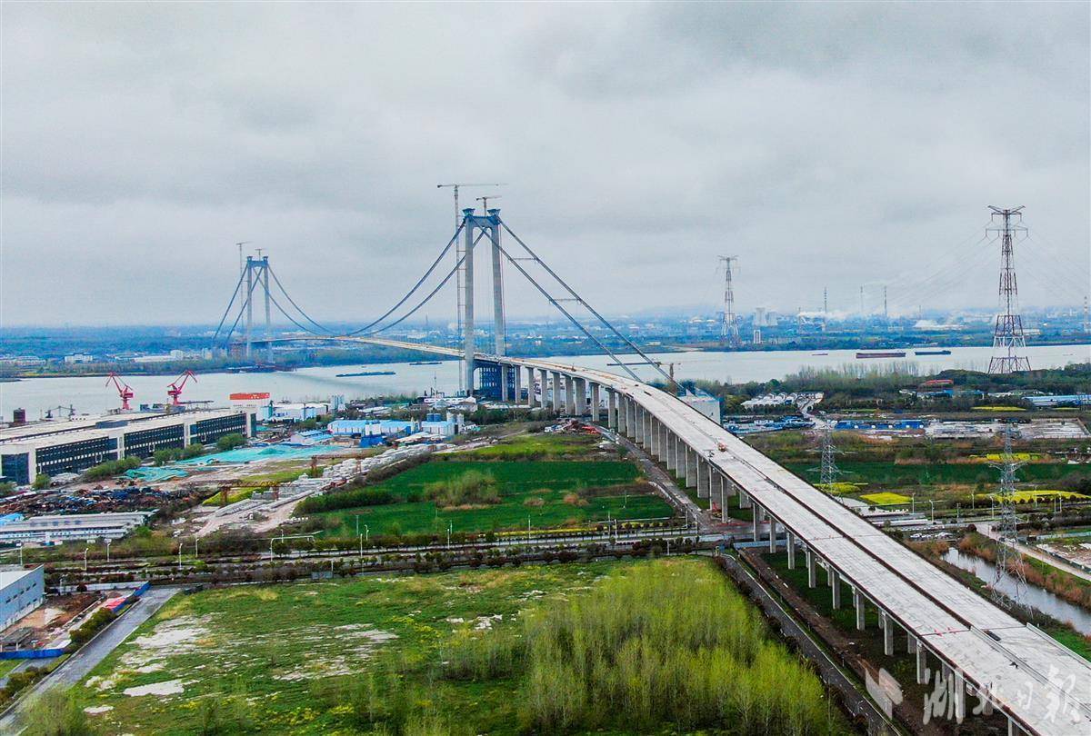 南京龙潭长江大桥图片
