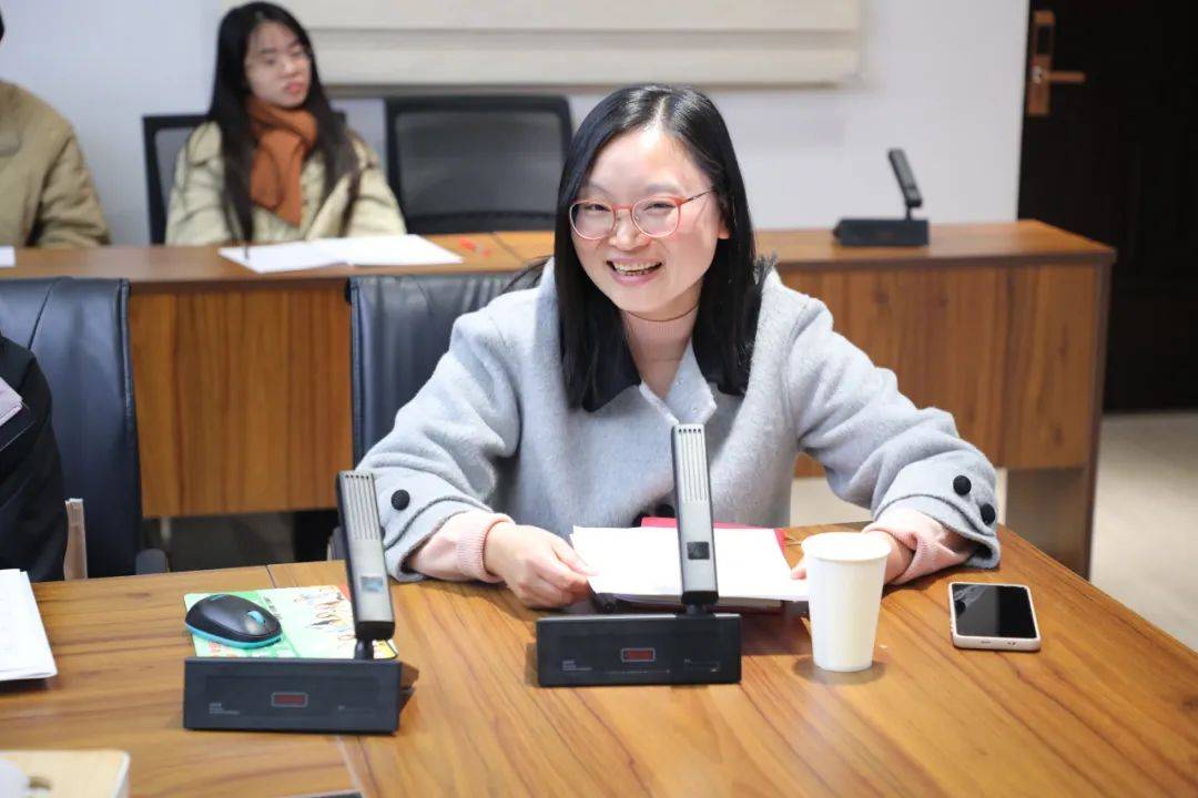 乐研善育精彩活动活力课堂育秀中学见习教师规范化培训暨苗圃行动