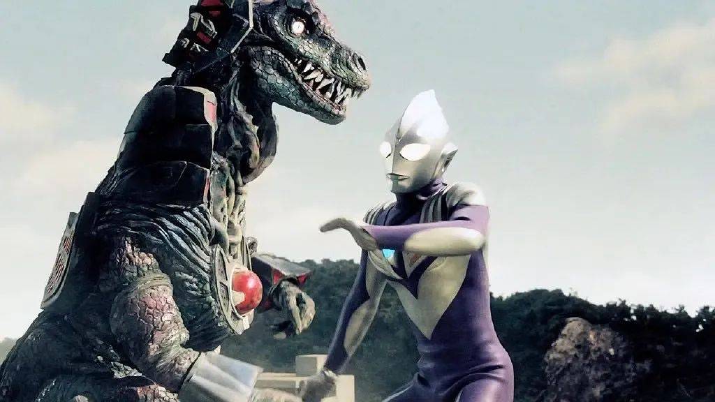 为什么美国人喜欢哥斯拉中国人喜欢奥特曼