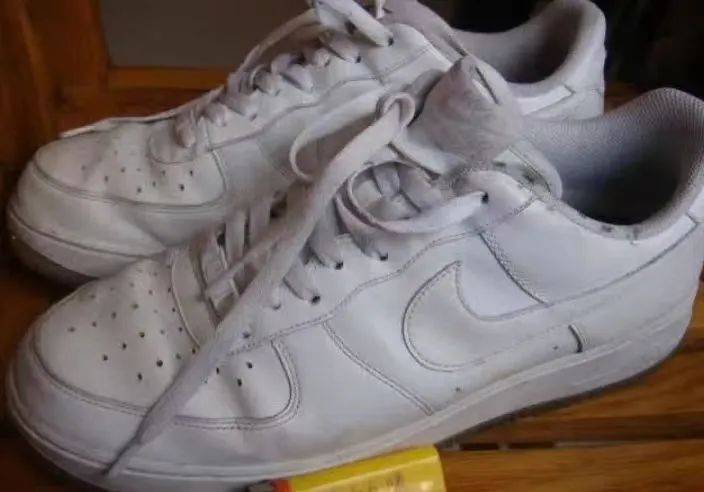 好穿到会呼吸的小白鞋轻盈不闷脚上脚真时髦