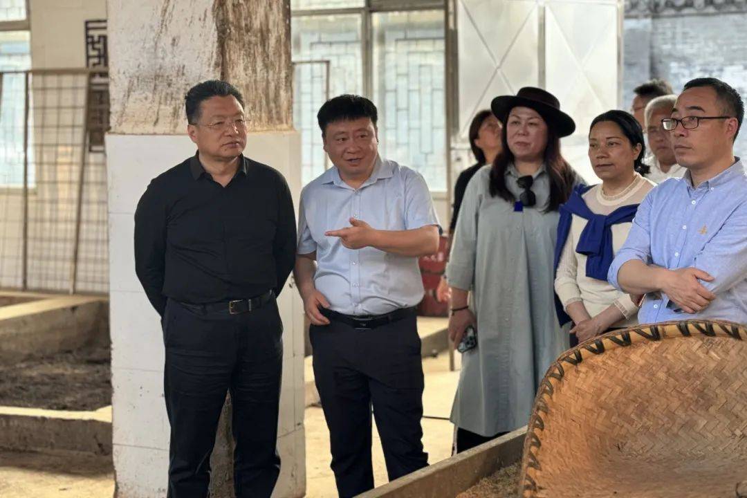 贵州同心集团是由金华民建走出去的会员陈海彬响应民建中央号召在黔西