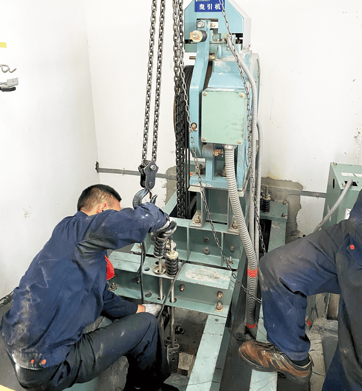 电梯管理的监督接管与维护