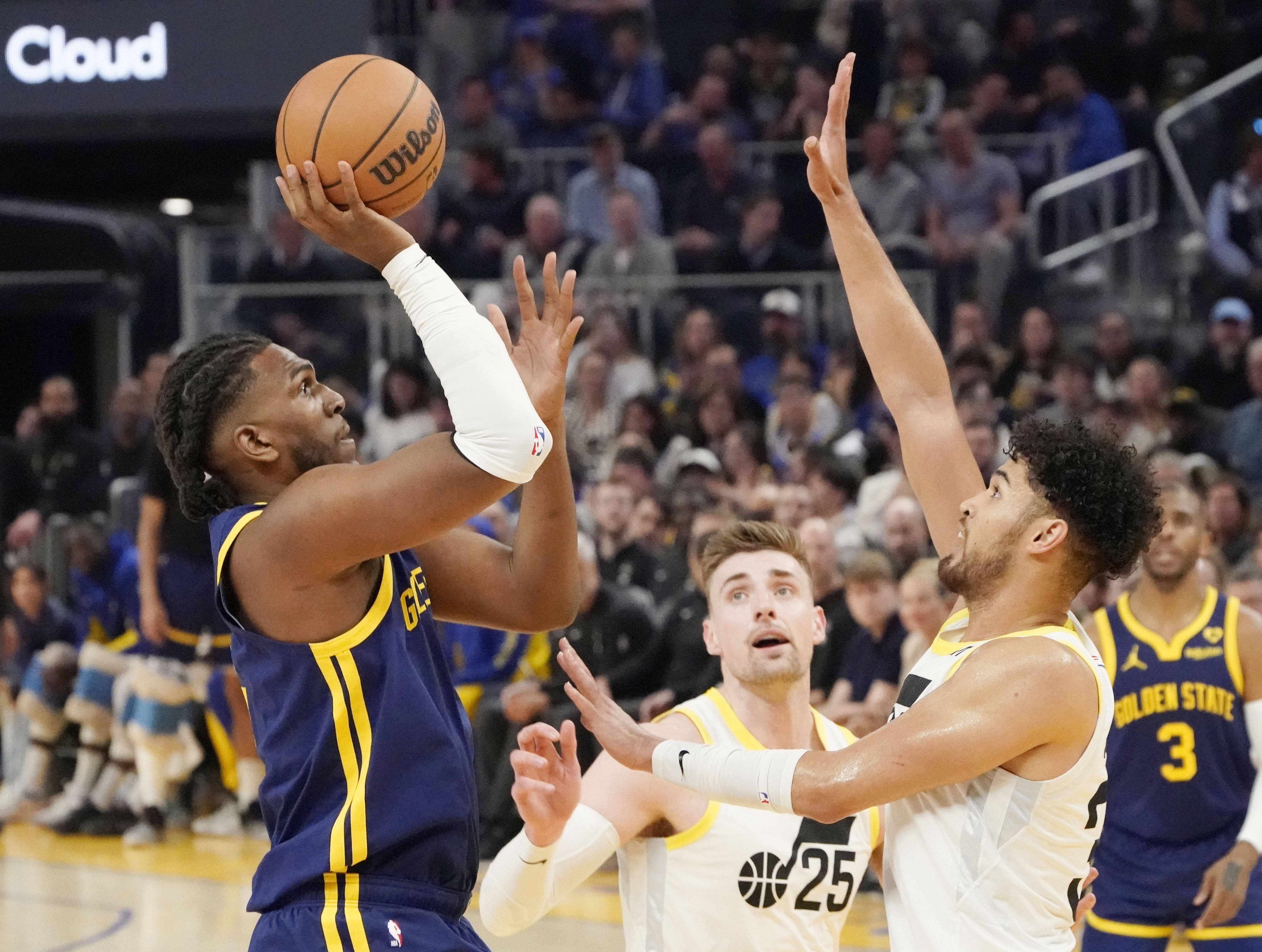 篮球——nba常规赛:勇士胜爵士_新华社_比赛_投篮