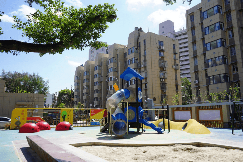 文明创建焕新老破小盘活旧空间共享幸福景鹿城双屿街道打造小区旧改