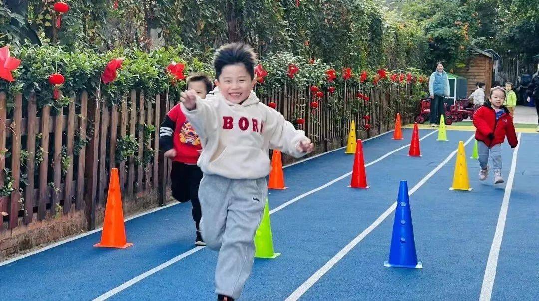 4万亿元,居全国第八,人均gdp从6.4万元增加到13万元,居全国第四.