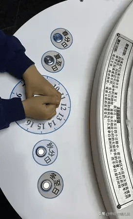 一个项目都能玩到,不用排长队,尤其是二层互动区,小朋友玩的不不亦乐