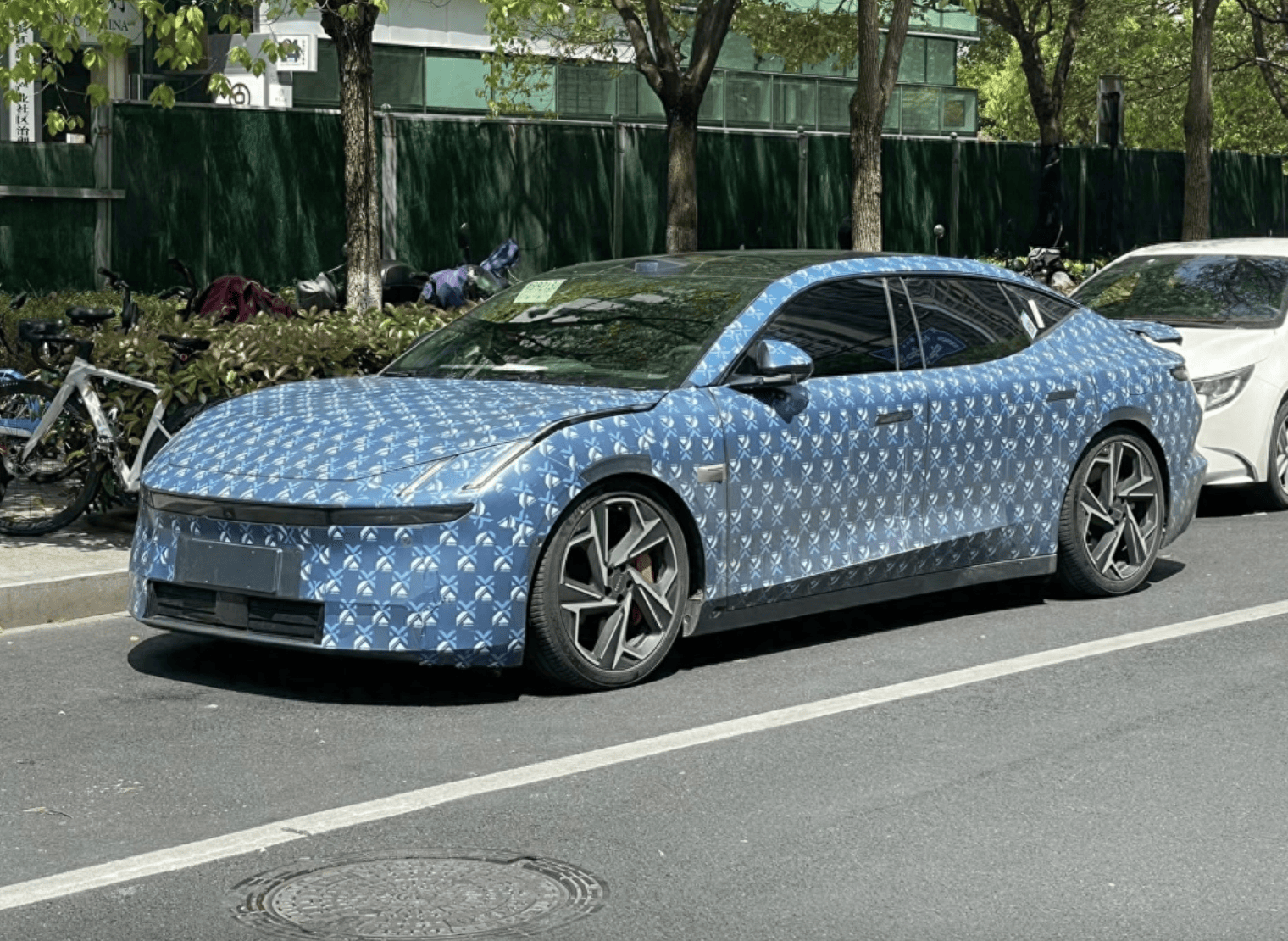 零百加速最快3秒级!领克zero谍照曝光