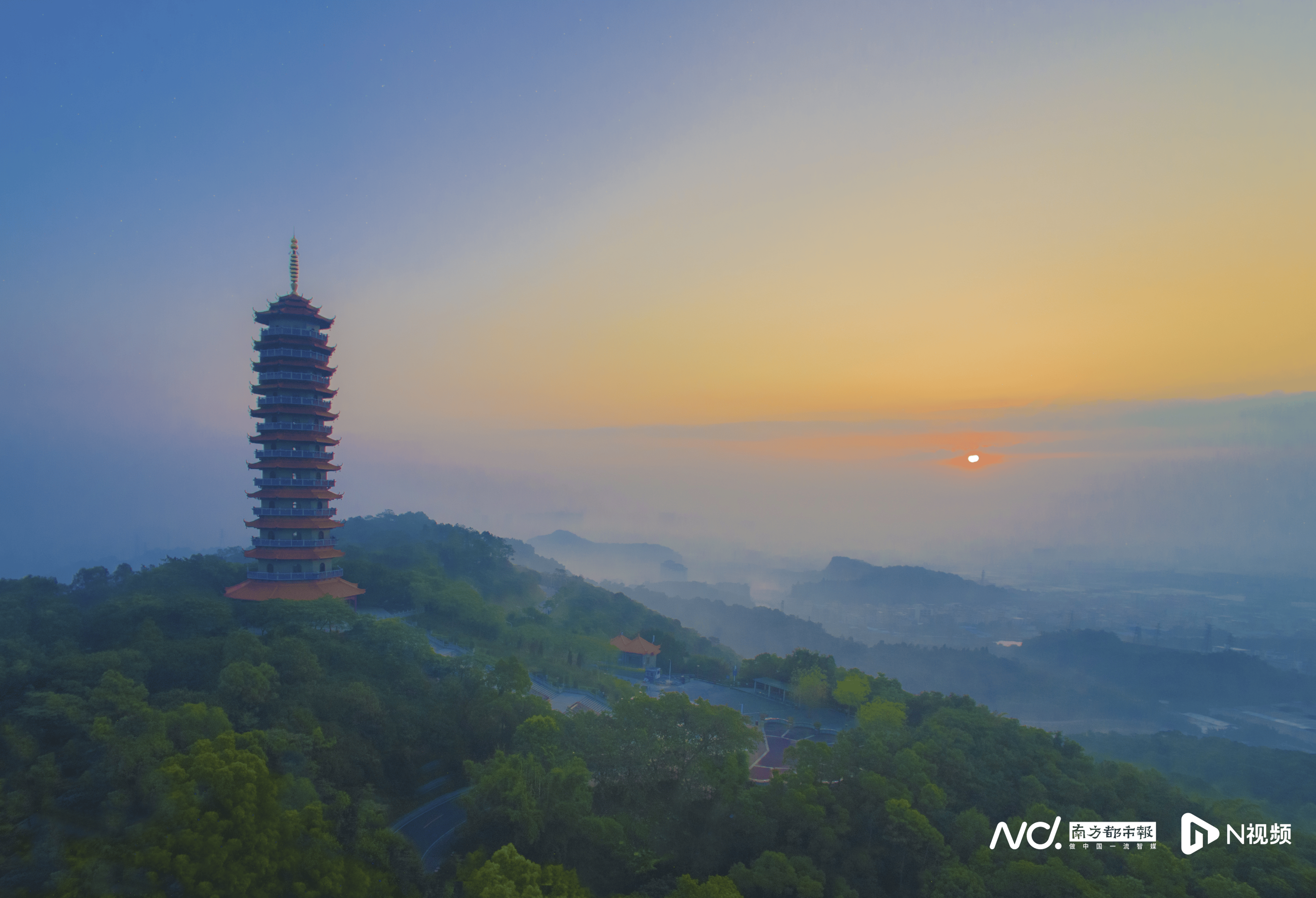 超美古风少女演唱江海版上春山