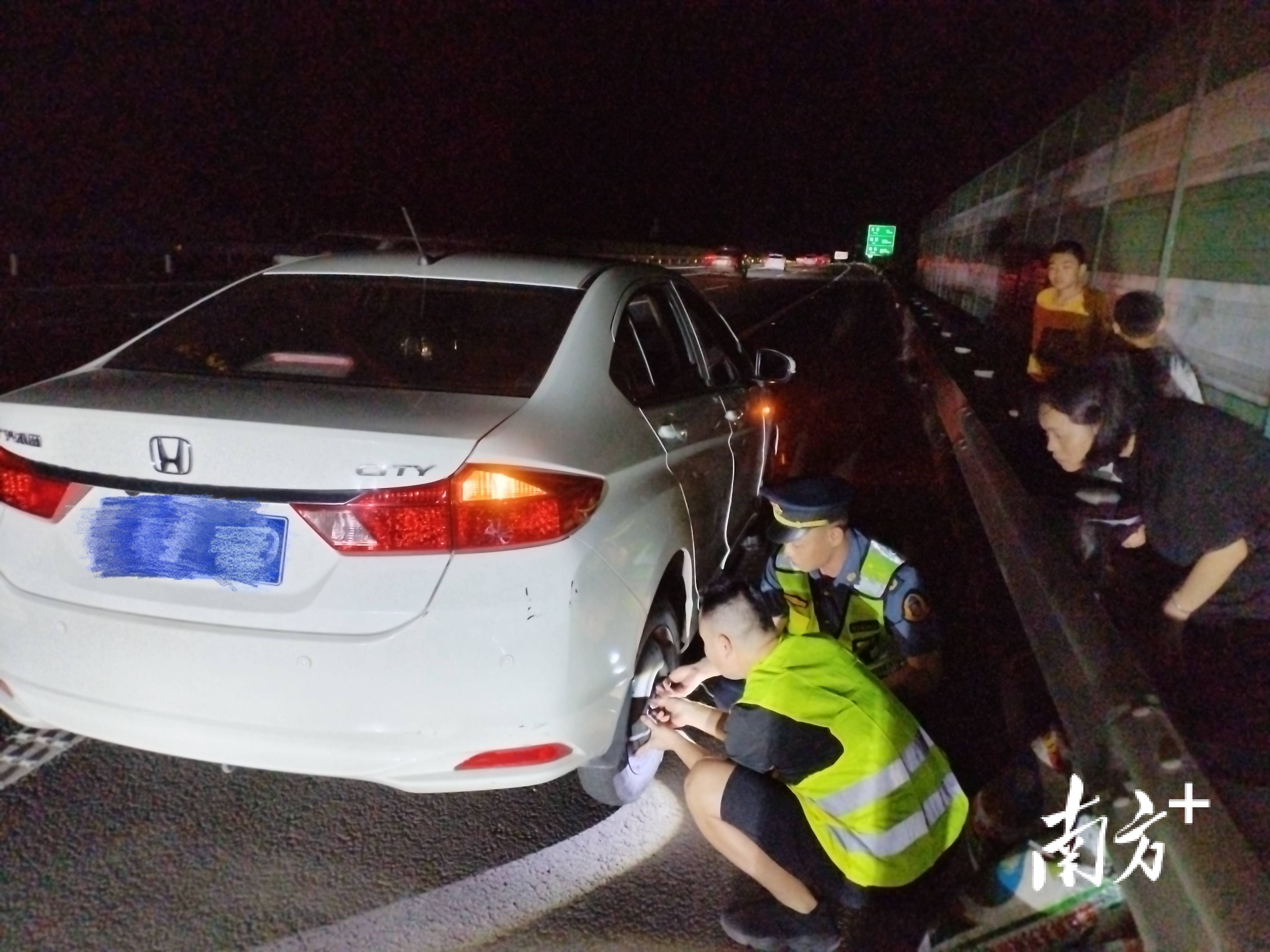 看这几天揭博高速上演了这些暖心事儿