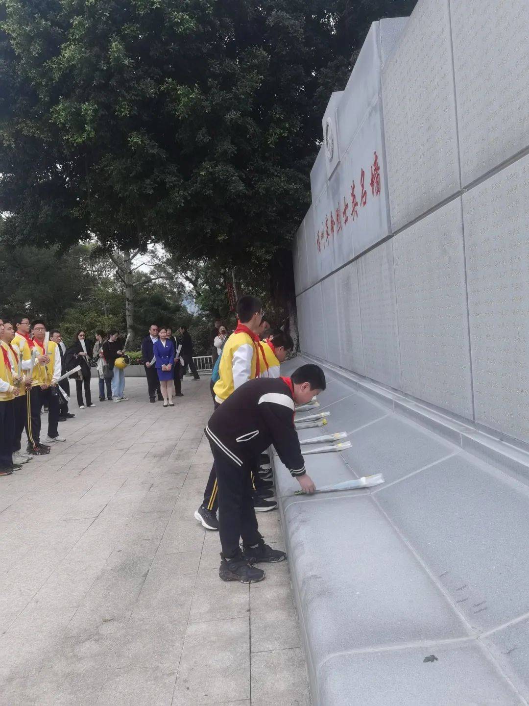 不负春光不负清赓续理想志向明福州市鼓山苑小学我们的节日清明节主题
