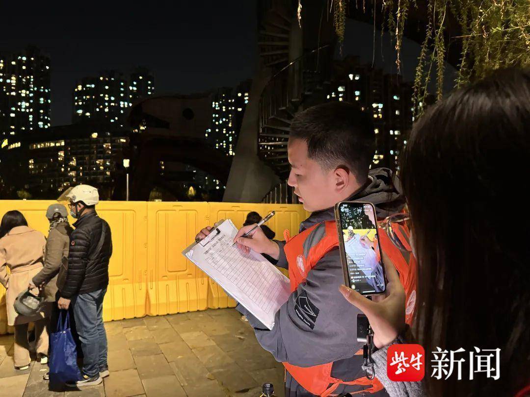 这堂直播课里十余万网友一起助蟹回家