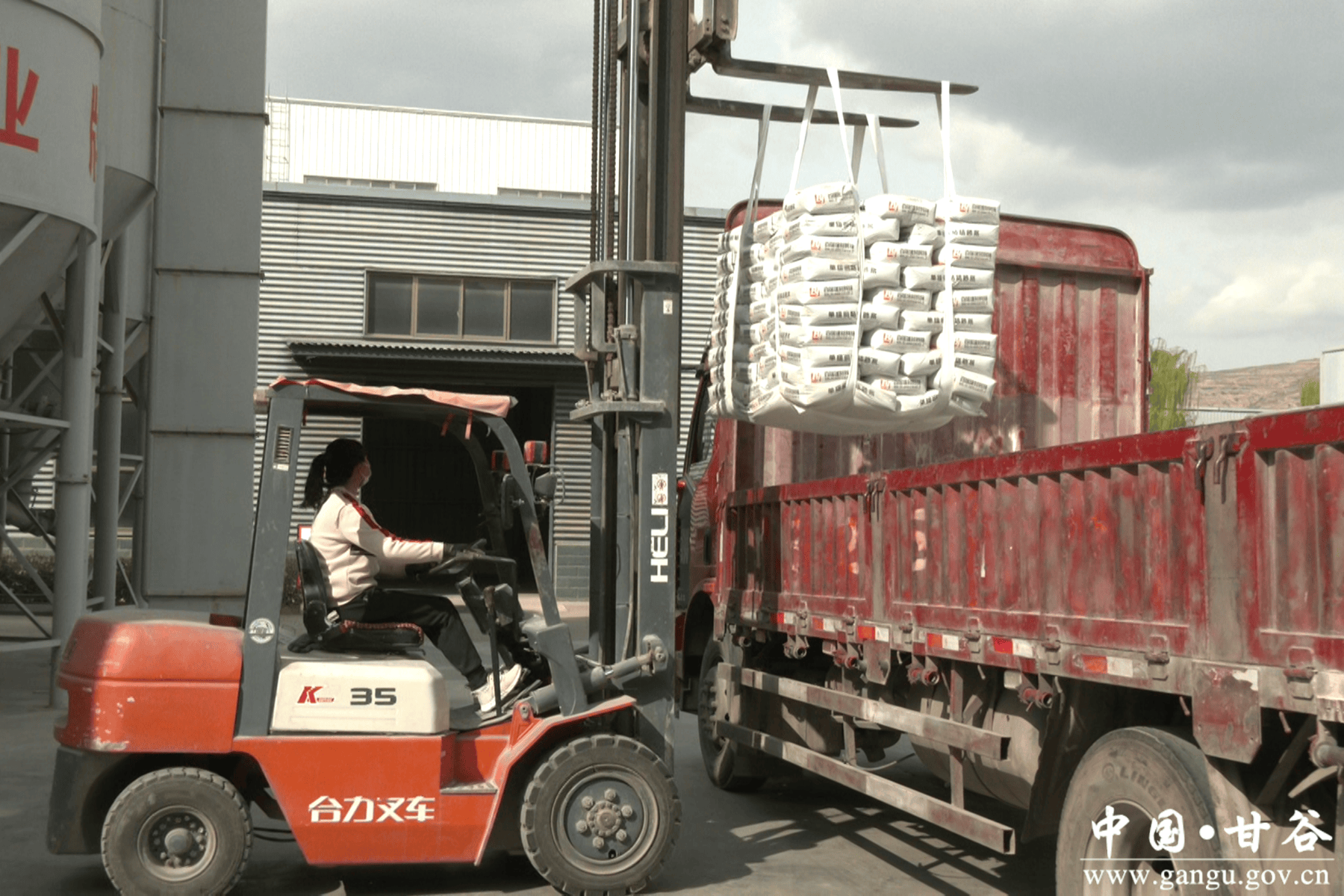 强信心看发展企业家说张虎林注重产品质量提高品牌知名度和市场占有率