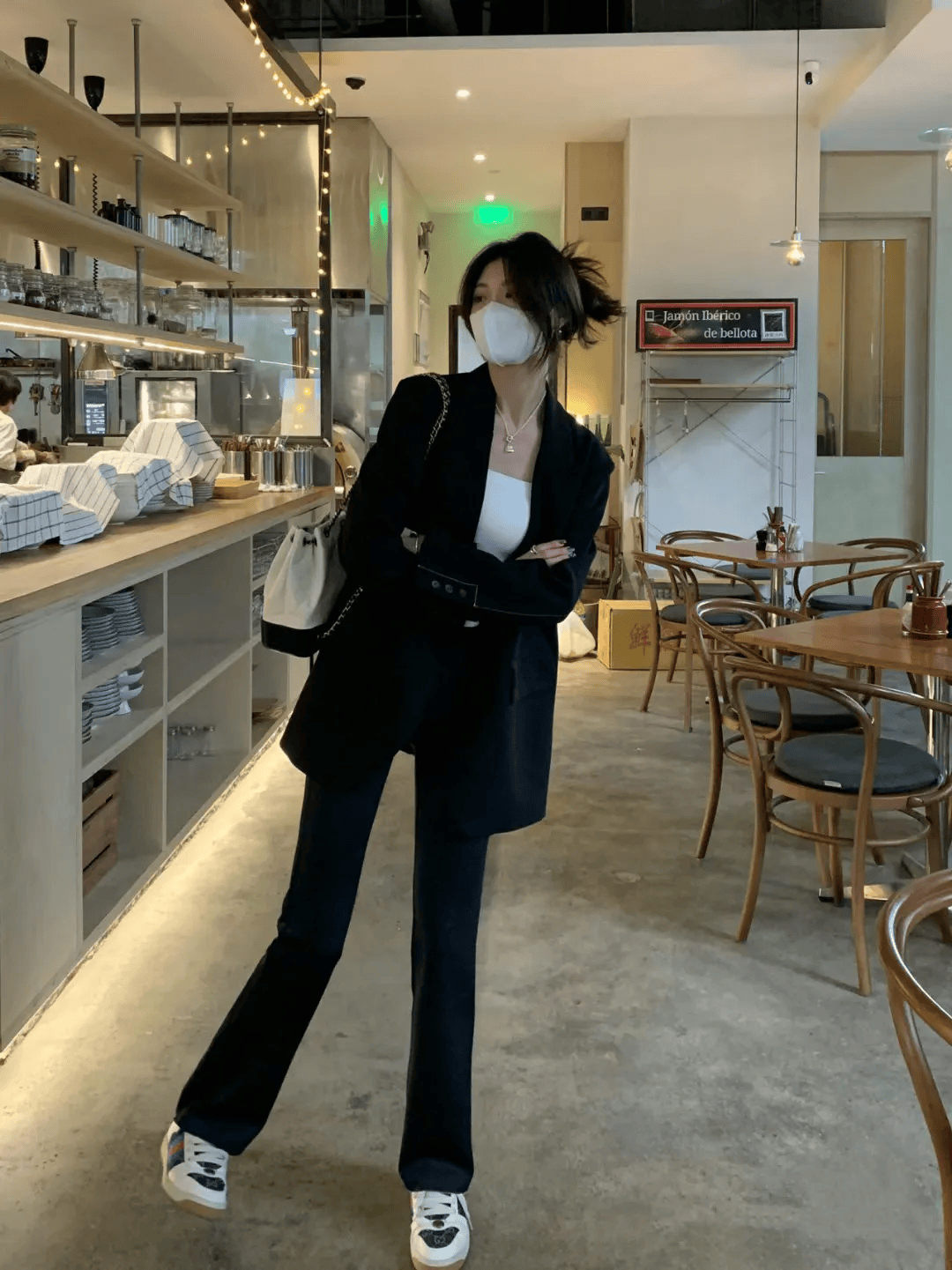 春夏救命小黑裤微喇版型建议焊在腿上