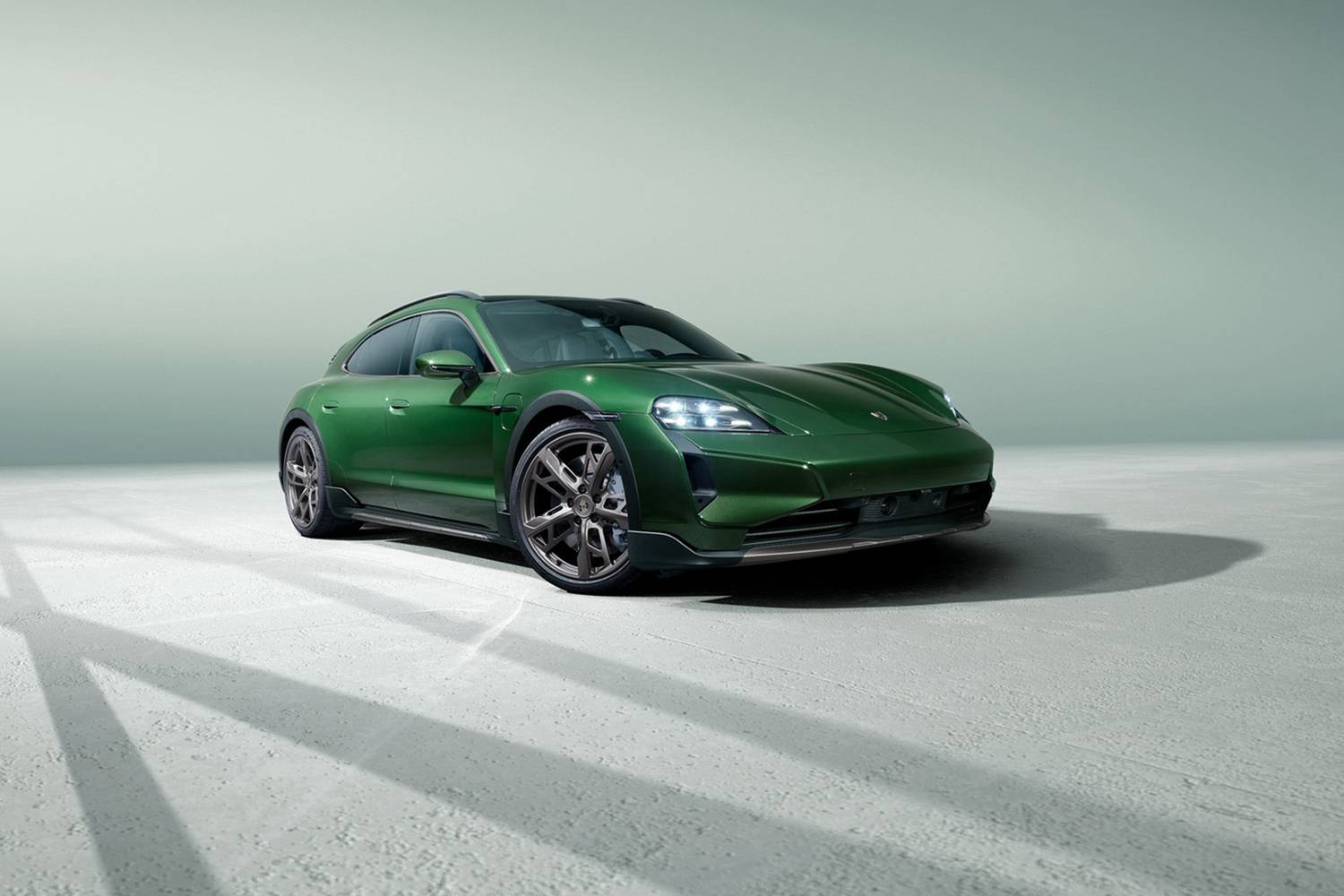 新款保时捷taycan开启预售 售价100.8万元起_搜狐汽车_搜狐网