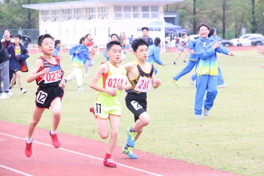 喜讯 檀枫校区在定海区第二十七届中小学生田径运动会中喜获团体