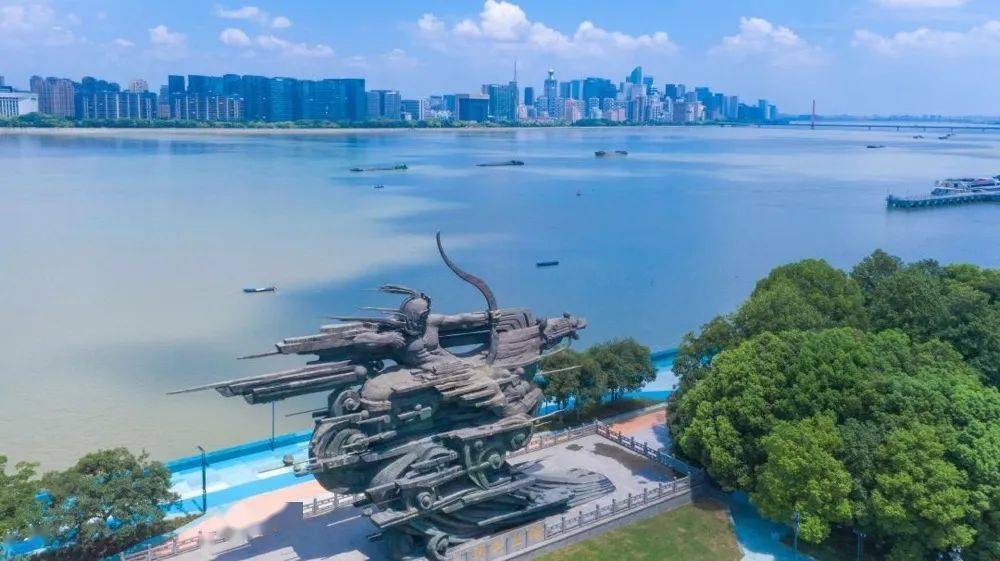 抢周末节假日不加价06499起套杭城钱塘江畔国牌君亭旗下时髦设计