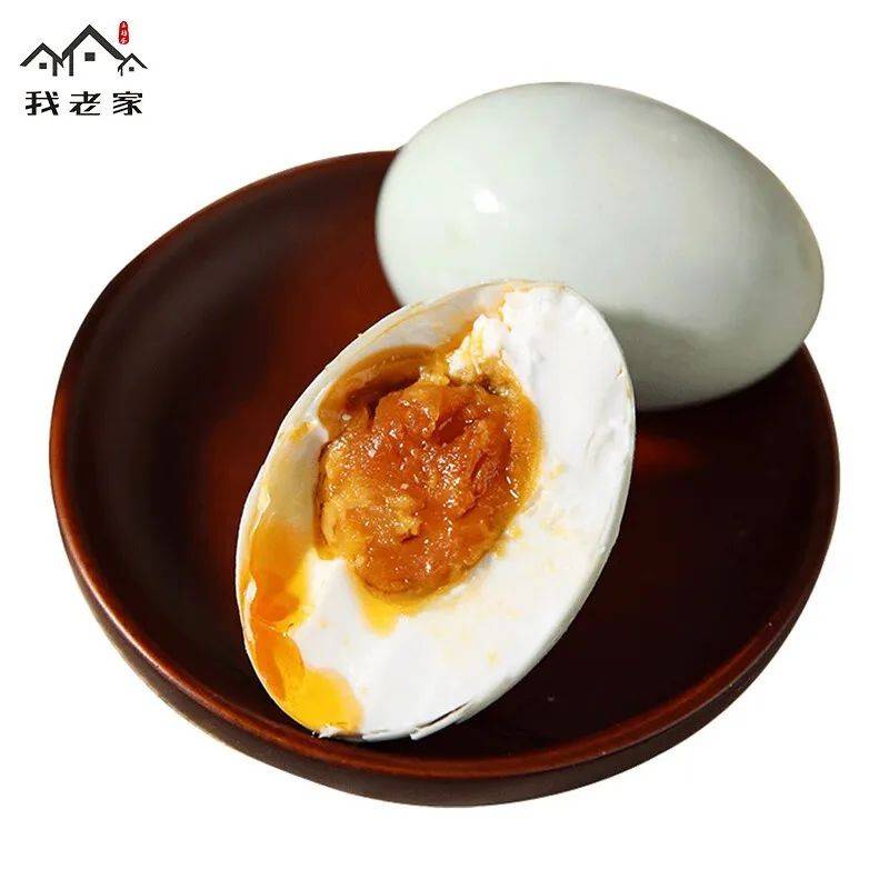 我老家宾至如归的味道老家流油咸鸭蛋让回忆更浓厚
