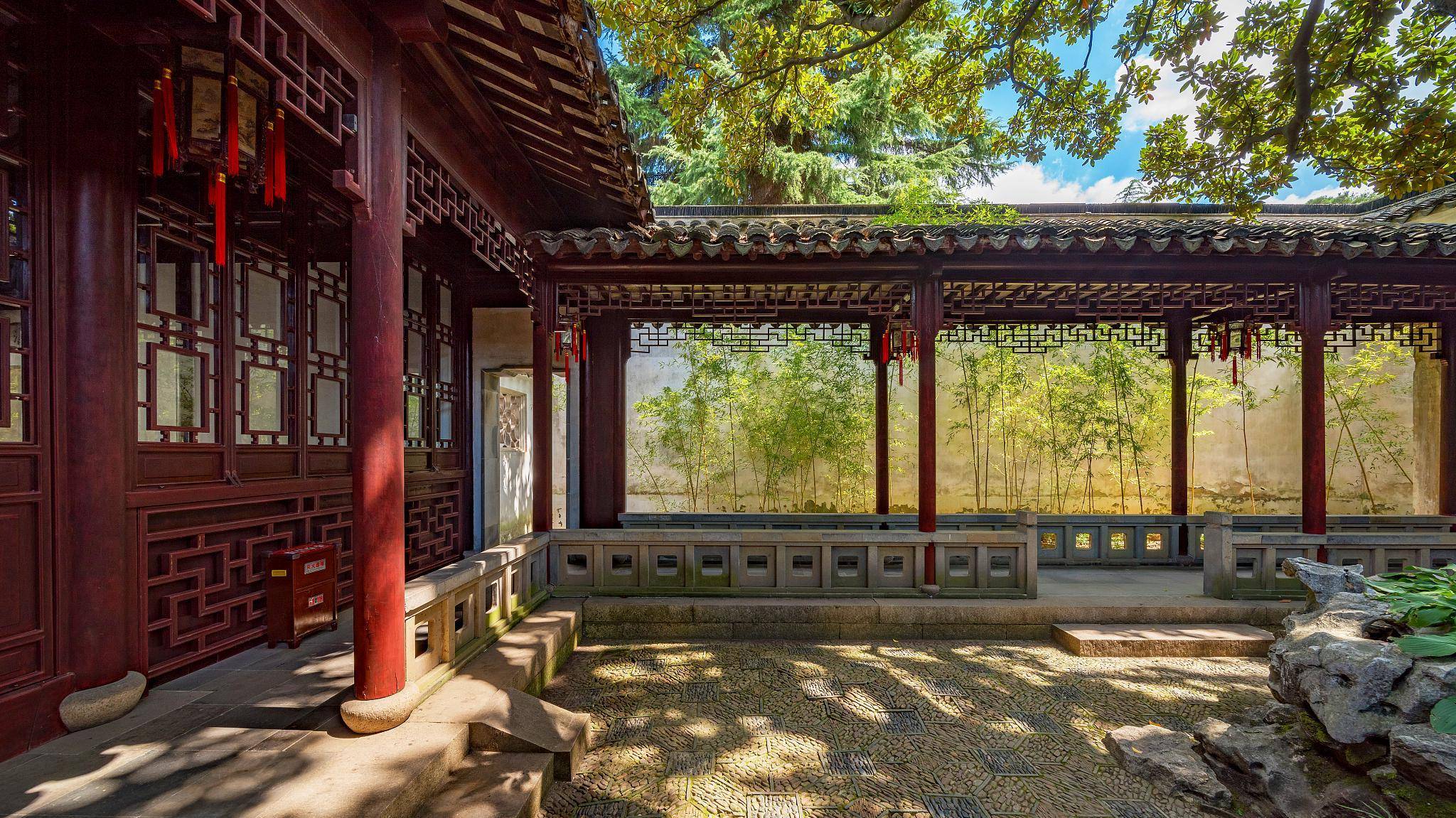 王维欢迎好友到访写下一诗热情洋溢清新美好尽显豁达开朗