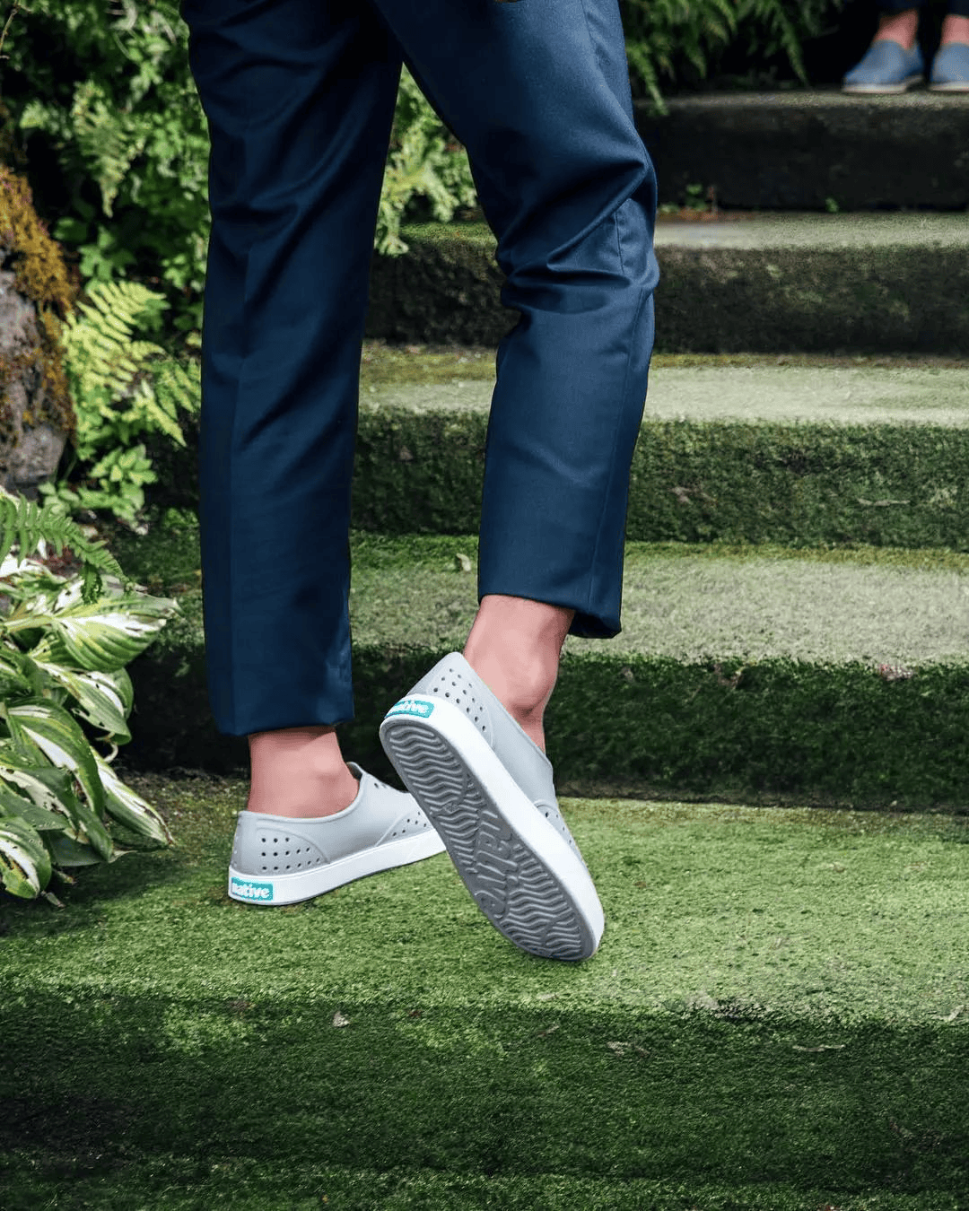 native洞洞鞋jefferson系列灵感来自经典的帆布鞋.