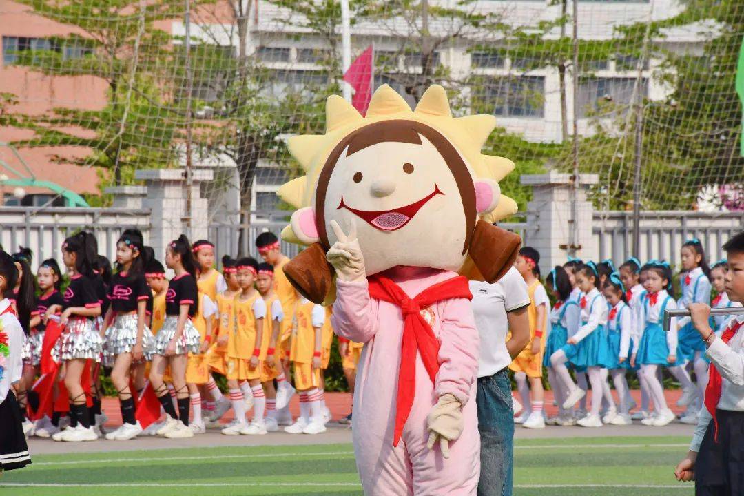 做雅健少年展活力金晖金晖小学举办第五届运动会