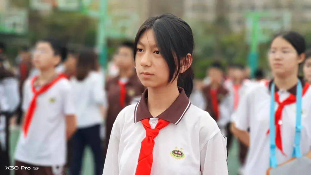 广东纪雨洁令人激动的小插曲指导老师孟凡启