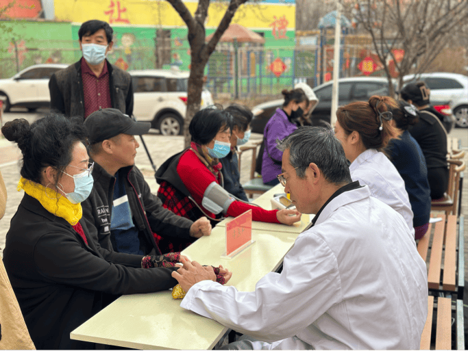 两邻生活新城子街道福宁社区文明实践赶大集志愿服务零距离
