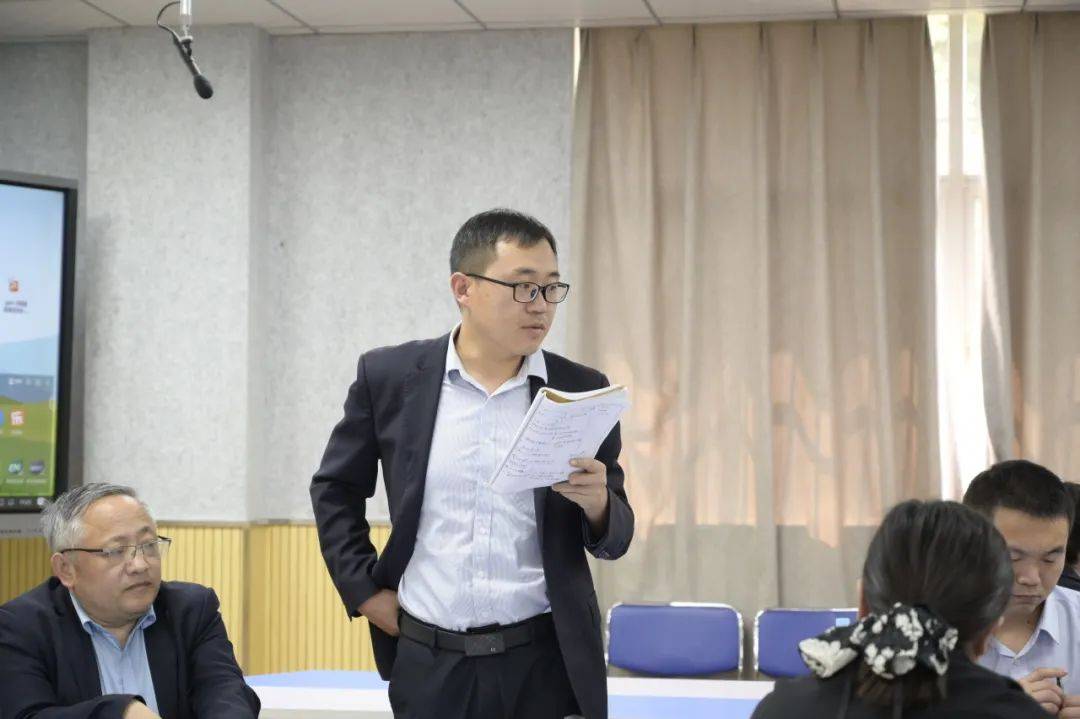 271教育丨专家进校园教育部政治课程专家李晓东教授亲临指导