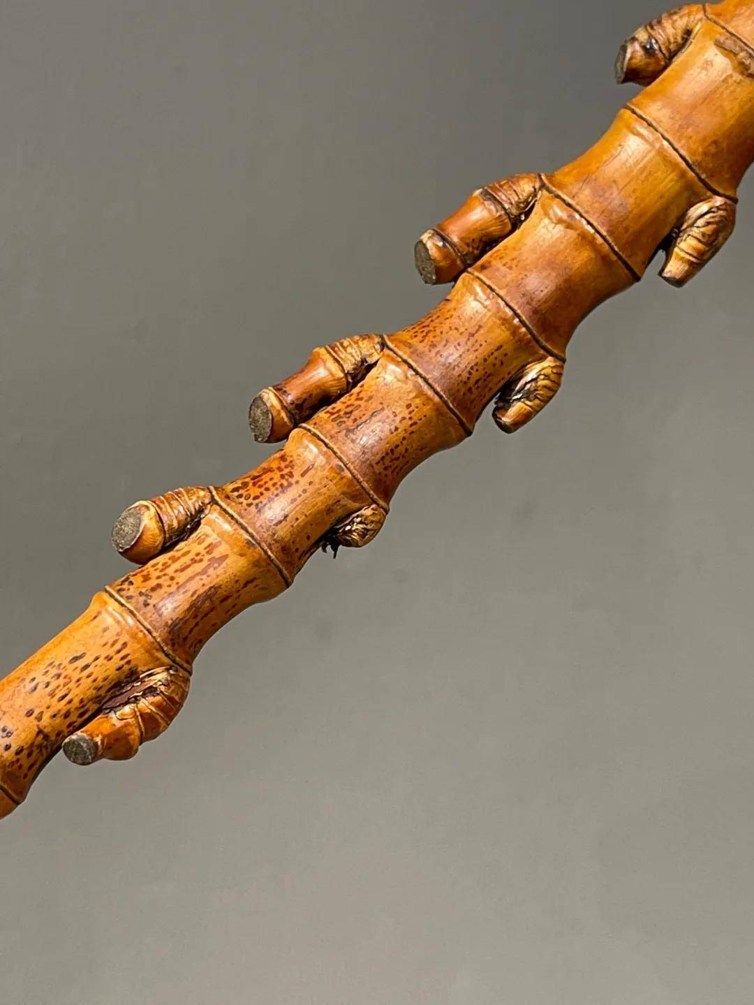 06限时折扣天然老竹根随形拂尘杆扫二维码收藏【天然兽骨文人臂搁