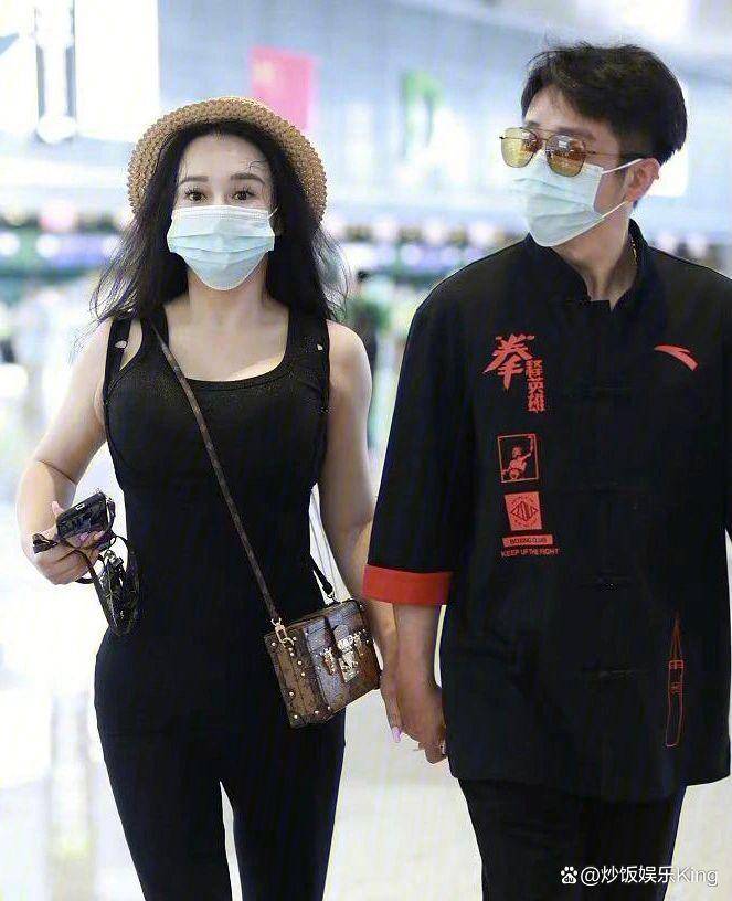 恋爱18年分手23次拳王邹市明与冉莹颖的爱恨情仇刷新网友三观