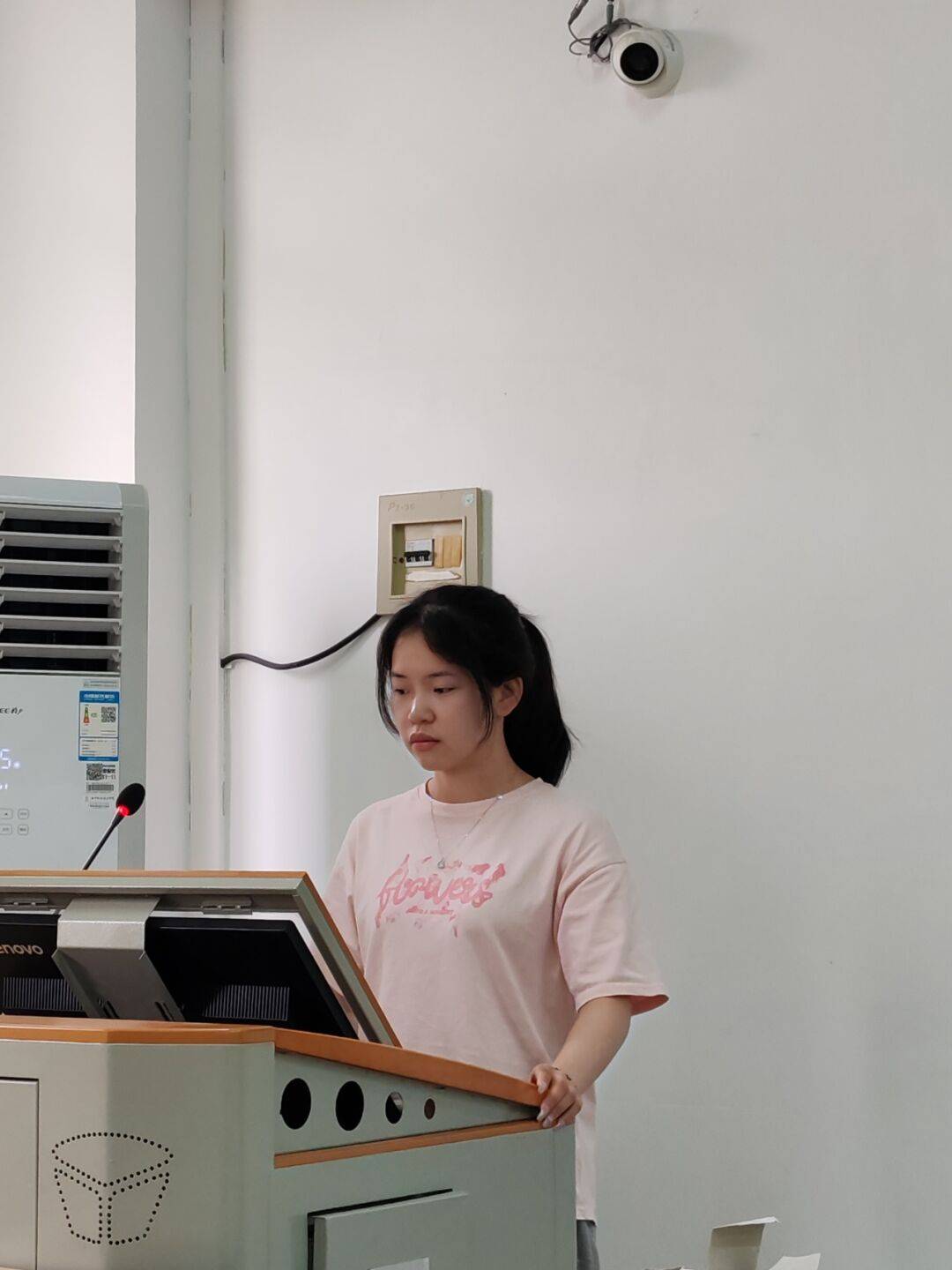 委员的那一刻,我的心中充满了期待和激动,作为老师和同学们之间的桥梁