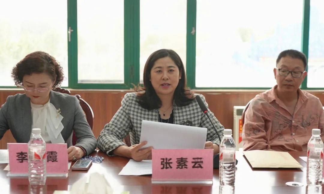 菏泽市巾帼志愿者协会会长张素云介绍了市巾帼志愿者协会的基本情况，并