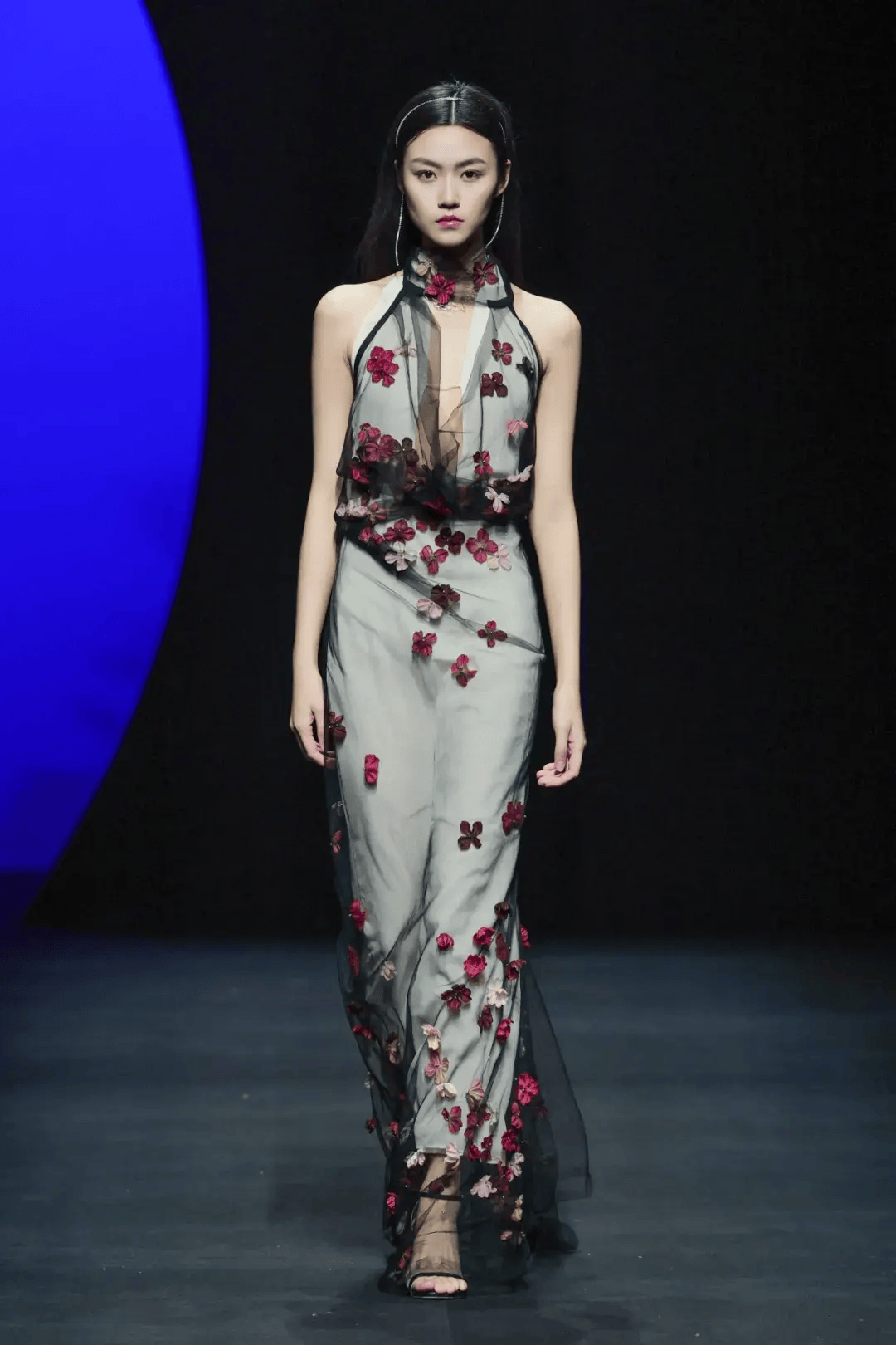 从"常新"到"常青",中国国际时装周做对了什么?