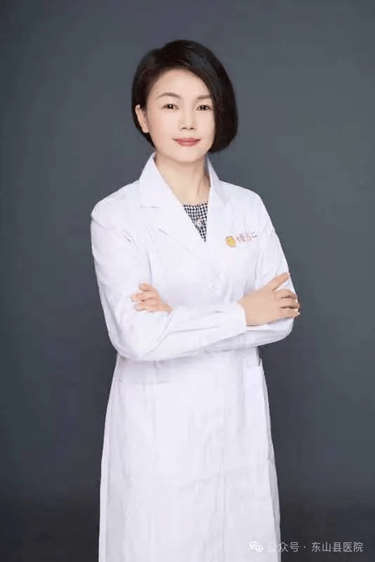 林雪莲,主治医师副教授,福建省膏方研究会理事.