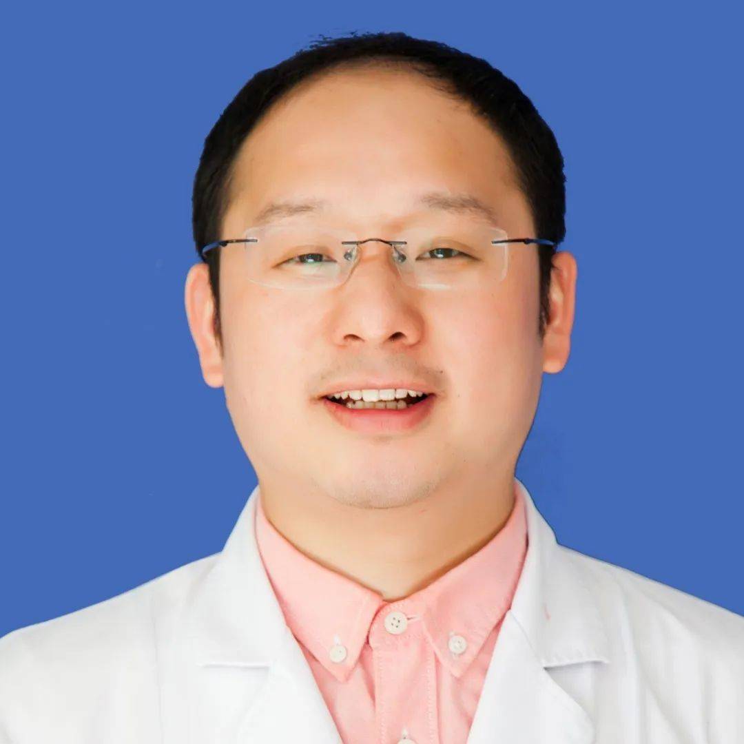 2015年,2021年先后被评为"全国优秀工会工作者""北京市金牌劳动关系