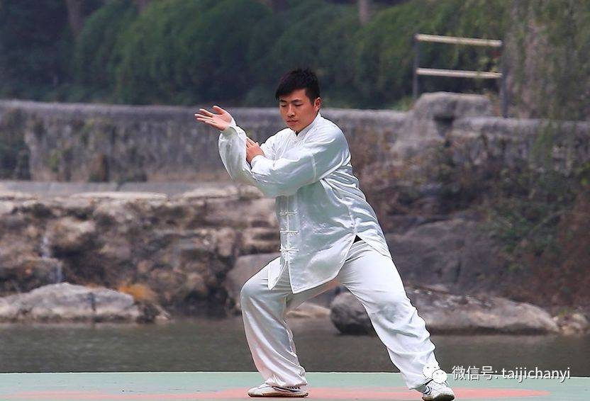 如何使自己的拳架看上去更加协调可以试着从这几个方面去研究