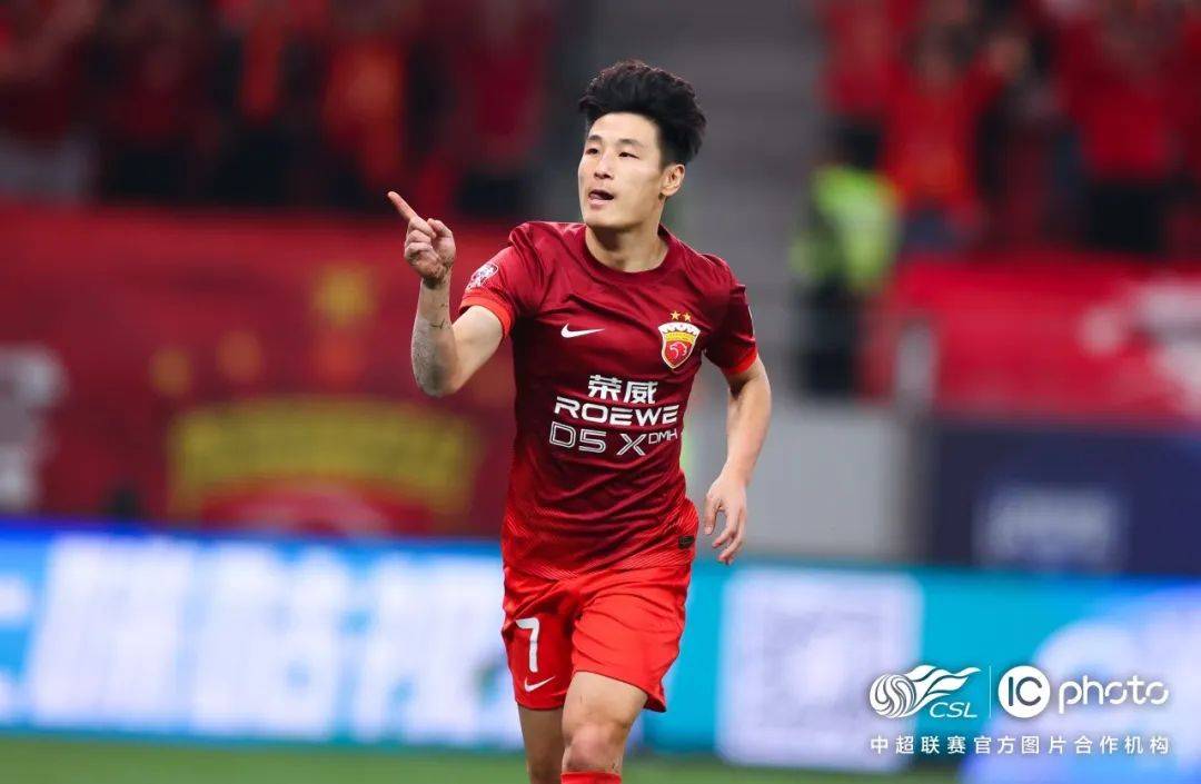 武磊当选3月最佳球员