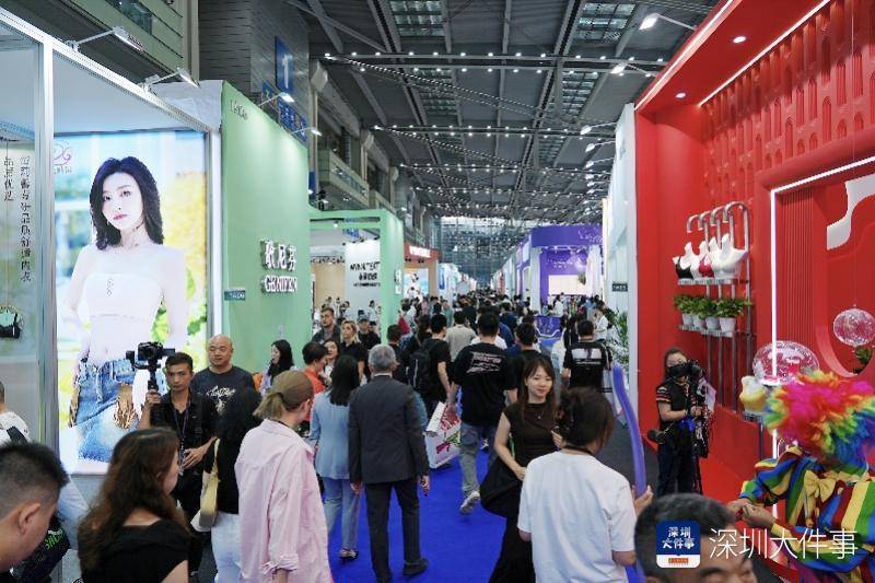 SIUF第19届中国国际品牌内衣展在深开幕